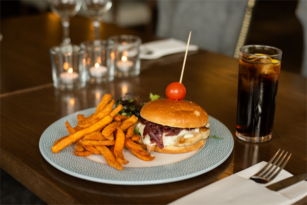 Viking Hotel Chicken Burger Chips